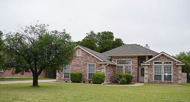 1403 Saxon Circle
