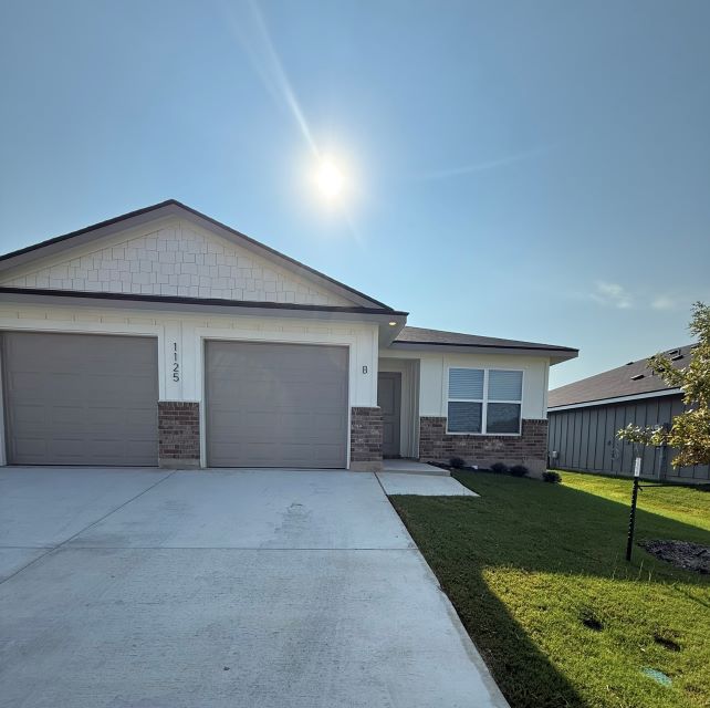 1125 Lindsey Circle #B